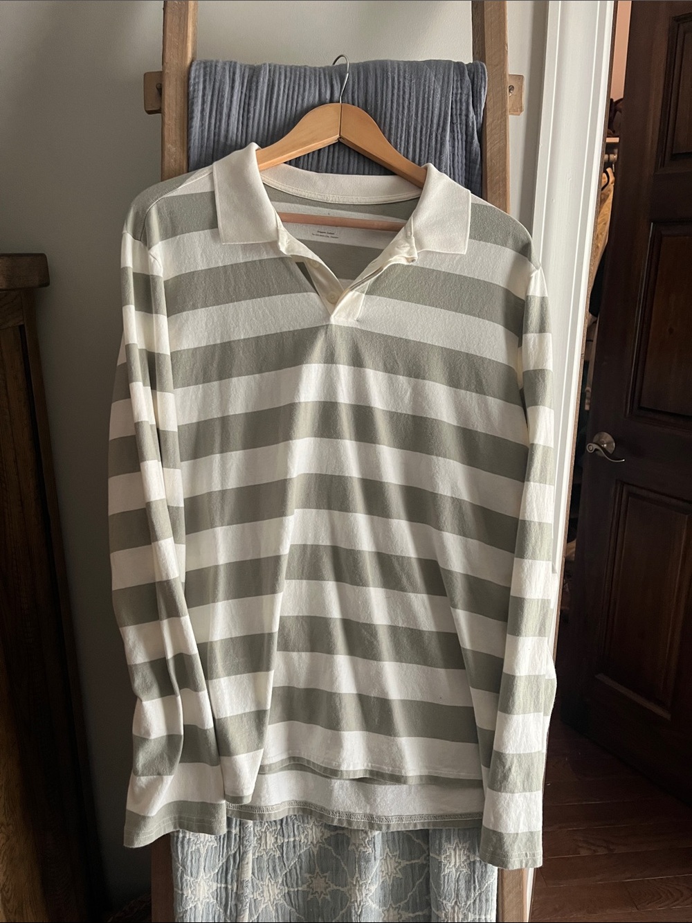 Evereve stripes rugby polo size large